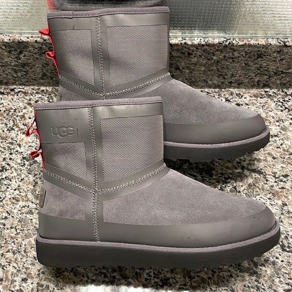 UGG Other - UGG Men’s Classic Mini Urban Tech WP Boot Charcoal size 8 *NEW*